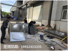 寧鄉(xiāng)工廠不銹鋼生活水箱安裝現(xiàn)場